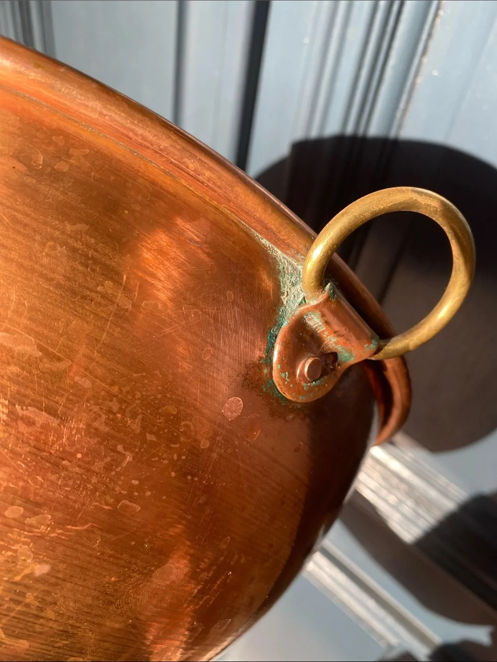 Vintage Copper 10” Mixing Bowl Rolled Edge Brass Hanging Ring